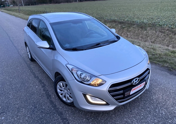 Hyundai I30 cena 40890 przebieg: 109457, rok produkcji 2016 z Hajnówka małe 781